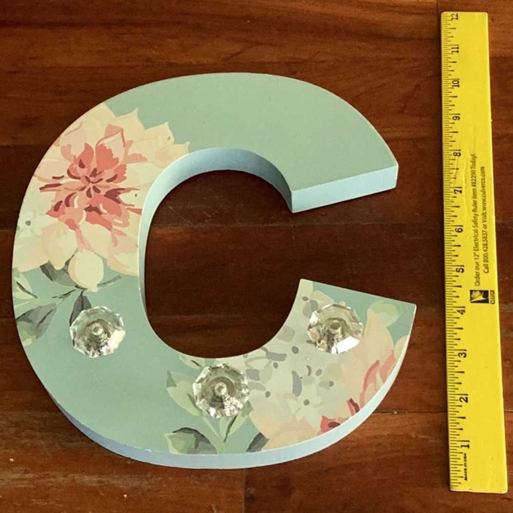 C INITIAL JEWELRY RACK WALL MOUNT Sheffield Home Knob Prism Holder